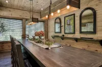 Brand new construction luxury pool cabin!!!