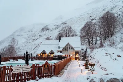 ISKÖ Chalets-HÖTEL, Col d'Aubisque Hotel di Bielle