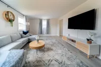 Brand New Luxurious Retreat near Downtown Vermilion and Beach Hotels in Vermilion