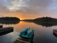 Modern Lakefront Log Cabin on Rough River Lake Hotels in Grayson County