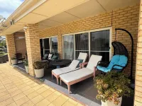 'Secrets of the Sea' - 3BR luxury home overlooking a lagoon with private beach