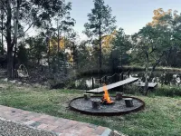 Little Olive Eco Cabin on a Private Dam.. Perfect for a Relaxing Weekend Away!