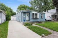 Cozy 3 bedroom family friendly home just a few blocks from downtown Ferndale.