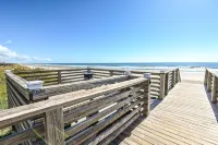 Ocean front 2 bedroom / 2 bathroom condo.  Sleeps 6.  Elevator/pool/grill.