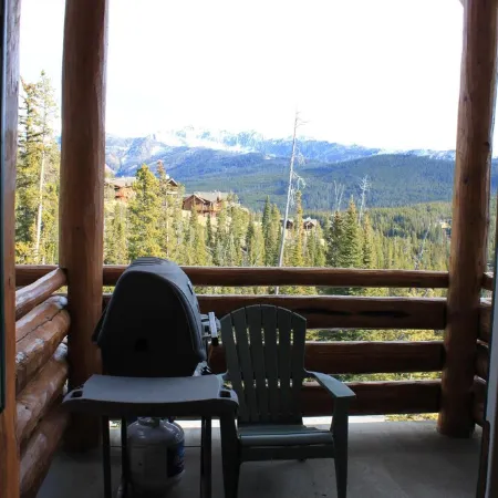 Ski in-Ski out direct to lift, New hot tub, wi-fi, Big Sky, Mountain views