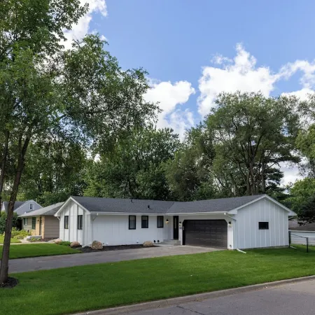 Renovated 5-bedroom house in Minneapolis, Richfield.