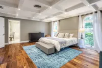 The Mohamad Ali Experience Hotels near Woodcrest Train Station