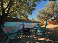 Spacious 6-bedroom house in marvelous Lubbock with AC, WiFi, fitness room