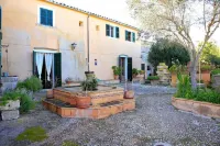 Relax at Mallorca Villa Cas Padri Jordi 姆羅沙灘附近的飯店