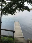 Lakefront Cabin - シャレー