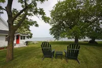 Artists, writers & creative minds  IMAGINE YOUR GETAWAY AT SIMPLICITY COTTAGE