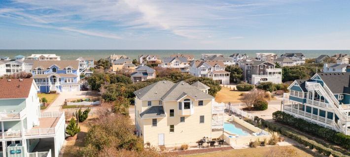 Corolla Oceanside in Whalehead - Heated Pool - 7BR/6.5BA - Short Walk to Beach! Ξενοδοχεία στην πόλη Corolla