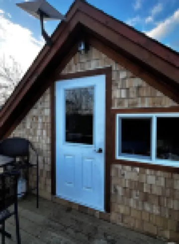 Cabin Style Studio Apt with Private Hot Tub on 100 Acres Kayaks, Canoes & Sup