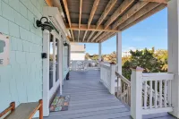 Amazing views, steps to the ocean - OKI gem
