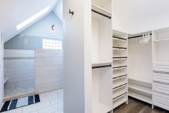 Newly  renovated, centrally located home with private gate, RV parking & Hot Tub