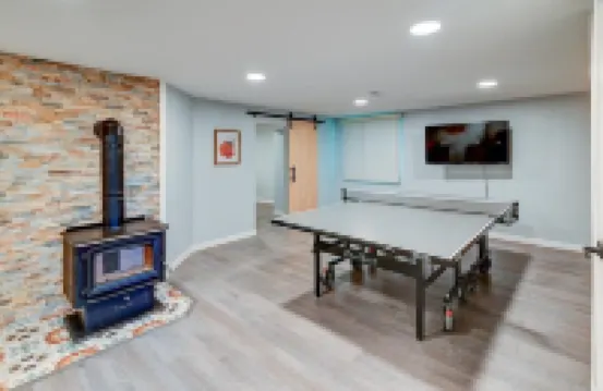 New Ownr Specl - Hilltop Oasis w/ HotTub+Sauna-Close to Wis Dells & Baraboo!