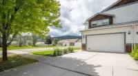 Lone Pine Retreat - 3BR 3BA - With Hot Tub
