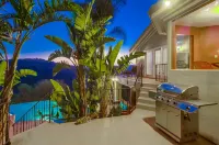 Private Villa with Infinity Pool and Game Room