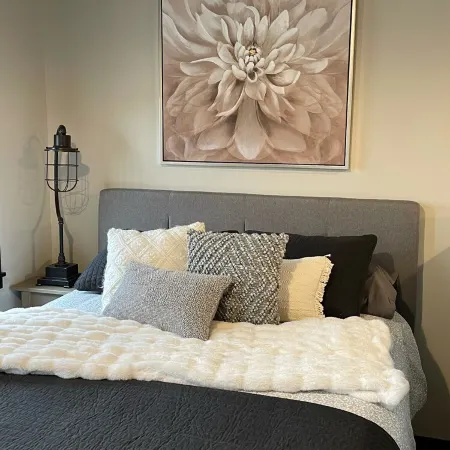 NEW, NEW, NEW!  Wabasha Downtown Studio 113 Pembroke Ave103