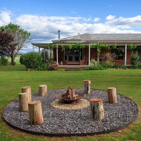 Entire House -The Kingsley, King Valley