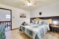 Charming Cabin, Lake, Pool, Playground Access, 10 Mins to Downtown Jim Thorpe! Hotels near Hawk Falls