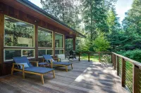 Bellingham Modern Lodge-4Bd 4 Bath Hot Tub Barrel Sauna- Perfect Adventure House - シャレー