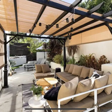 Bright 4 Bedroom Mountain View Home By Arts Plaza