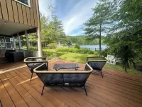 Berkshires Lakefront Retreat Hotels in Becket