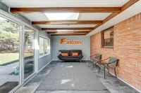 Newly Renovated, 1 block from BGSU, spacious and comfortable - 3-Star