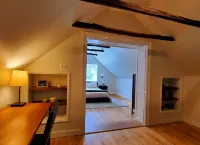 18th Century Stone Cottage minutes from historic Middleburg