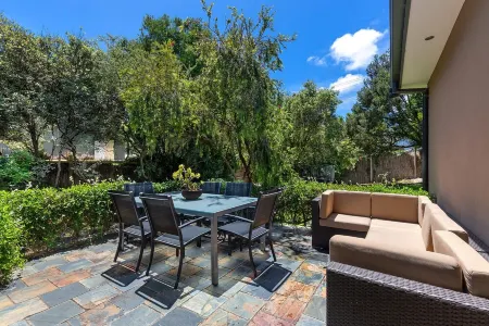 Classic Sorrento - Footsteps From Beach & Village