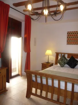 Stunning  Luxury Spanish Townhouse Torreta Mariola附近的飯店