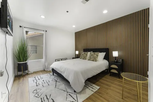 Next To Vegas Strip - Sleeps 6