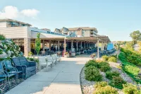 Luxury Condo on the Lake at Bridges Bay!