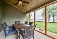 NEW 4 Bedroom Lakefront Villa @ Lake Darling Resort