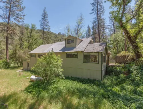 Yosemite vacation rental 30 minutes from Yosemite Valley's main gate.