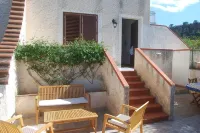Small villa in a quiet area but a few meters from the village