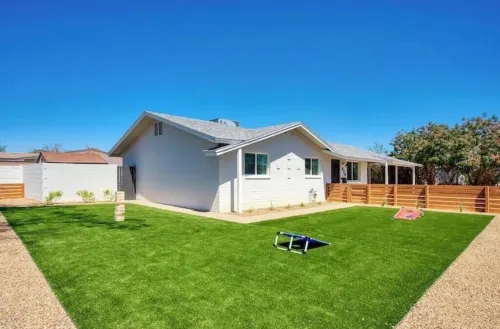 Tempe Getaway w/Pool & Near ASU!