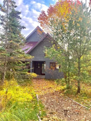 Brickyard Lakeside Retreat
