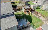 Entire house in a quiet neighbourhood