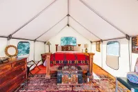 Luxury Safari Tent in Santa Monica Mountains close to Malibu and beaches Hotels near Point Mugu Beach