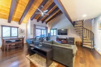 Fully Remodeled 2Bed + Loft, 3Bath 1,857sf  Mammoth Condo