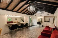 Island Waterfront Estate, Sunsets, Boat Basin, Close Beaches,  Sleeps12, Dogs OK