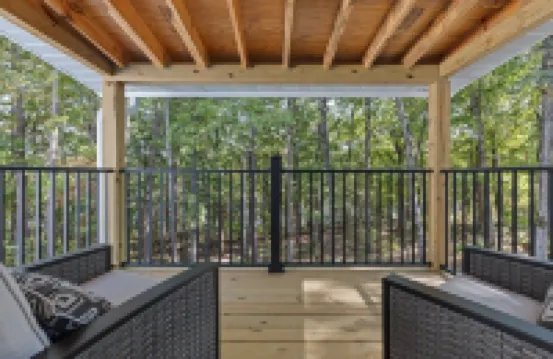 Ozark Shores- Lakefront, Hot Tub, Air Hockey