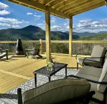 VIEWS! Mountain Sunsets & Stars! - The Green Cabin