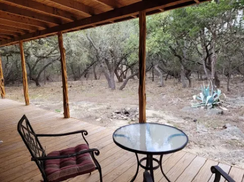 Deer Run Cabin, Utopia TX