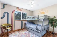 Fun Home! Gameroom, Playground, Near Hospitals, 5mi Downtown 9mi Geg 4mi Gonzaga