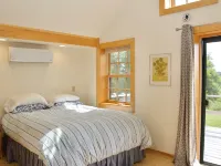 Cottage with a Vista Hotels in Surry