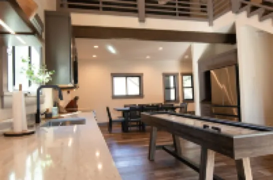 Cozy Packwood Cabin That Sleeps 8!