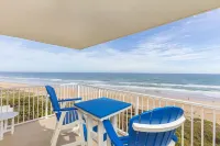 Gorgeous, Peaceful,  Direct Oceanfront Condo with Stunning Views.